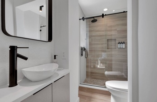 Asbury Park Hotel | St. Laurent: Cozy Oceanfront Retreat with Spa & Breakfast
