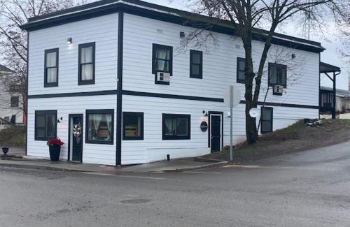 St. Maries Hotel | Discover Family-Friendly Comfort at The St Maries Inn