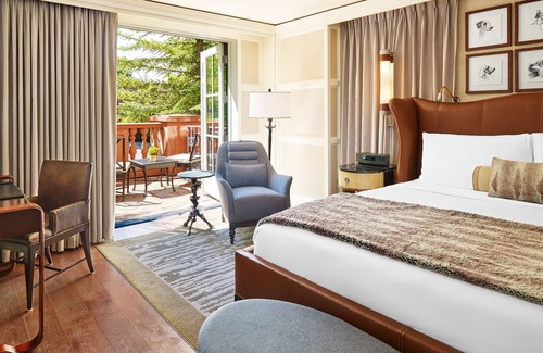 Downtown Resort | Indulgent St. Regis Aspen Resort: Spa, Pool & More!