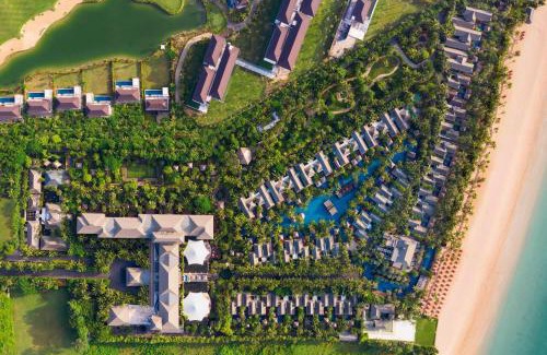 Sawangan Resort | Experience The St. Regis Bali Resort: 5-Star Oceanfront Escape
