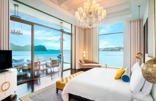 Kuah Resort | Elegant St. Regis Langkawi: 5-Star Oasis with Spa & Pool