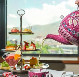 Chengguan District Hotel | Experience The St. Regis Lhasa Resort: 5-Star Escape with Spa