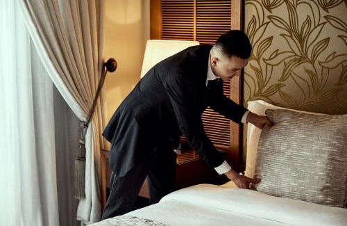 Abu Dhabi Resort | Indulgent Getaway at The St. Regis Saadiyat Island Resort