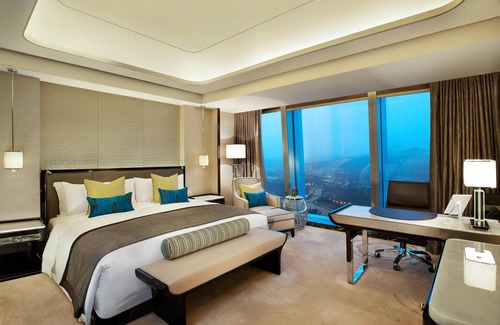 Luohu Hotel | Elegant St. Regis Shenzhen: 5-Star Experience Awaits