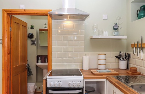 Black Torrington Cottage | THE STABLE AT OWL COTTAGE, pet friendly in Halwill Junction