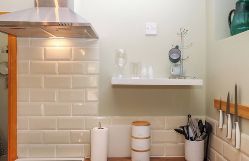 Black Torrington Cottage | THE STABLE AT OWL COTTAGE, pet friendly in Halwill Junction