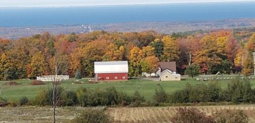 Fredonia House | Discover The Stable at Windmill Ridge Farm with Hot Tub