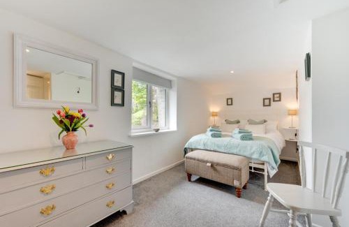 Trentishoe House | Pet-Friendly Retreat at The Stable for Family Getaways