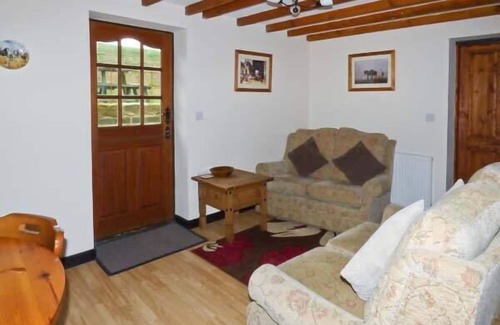 Briggswath Cottage | Pet-Friendly Retreat: The Stable Holiday Cottage in Aislaby