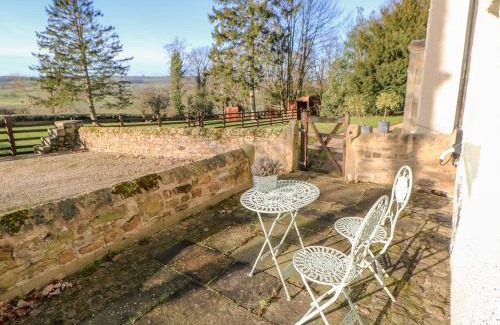 Richmond House | Elegant Stay at The Stable, Sedbury Park Farm - 5 Star Rated