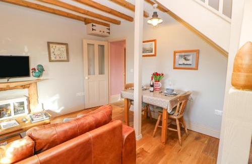 Richmond House | Elegant Stay at The Stable, Sedbury Park Farm - 5 Star Rated