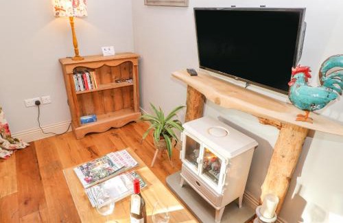 Richmond House | Elegant Stay at The Stable, Sedbury Park Farm - 5 Star Rated