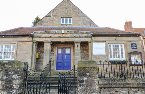 Richmond Cottage | Perfect Getaway at The Stable, Sedbury Park Farm - Breakfast Included