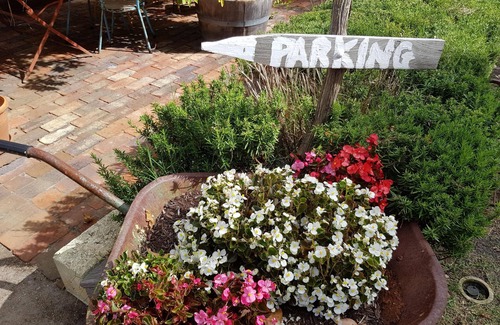 Willyung Cabin | Discover The Stable in Willyung WA: Breakfast & Kitchen Access