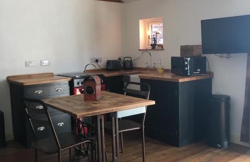 Lincoln House | Inviting Stables at the Old Vicarage with Family Amenities