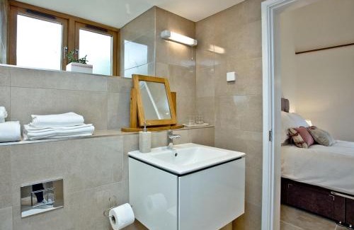 West Buckland House | Discover The Stables: Family-Friendly 5-Star Retreat