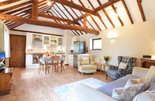 Colchester House | Discover The Stables: Pet Friendly & Family Oriented Stay