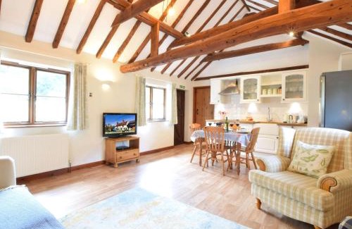 Colchester House | Discover The Stables: Pet Friendly & Family Oriented Stay