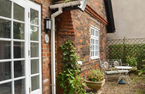 Hedon House | Pet-Friendly Retreat at The Stables - Perfect for Families