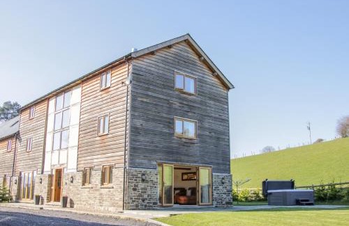 Tirabad House | Exceptional Stables: 5-Star Stay with Family-Friendly Amenities