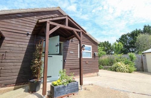 Brighstone House | Pet-Friendly Retreat at The Stables - Rated 10/10!