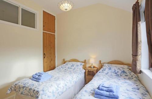 Wangford House | Pet-Friendly Retreat at The Stables - Rated 9/10 by Guests