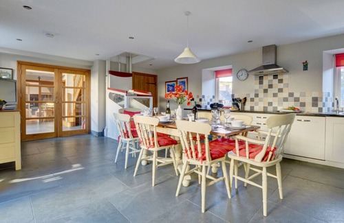 Lynton House | Pet-Friendly Stables, Lynton - 4 Bedrooms for Family Fun