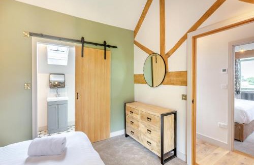 Shrewsbury House | Discover The Stables: Pet and Child Friendly Retreat
