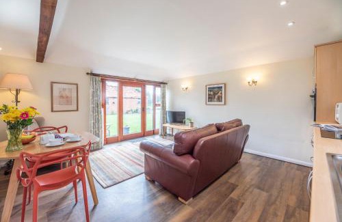 Saxmundham Apartment | Discover The Stables Valley Farm Barns in Snape, Pet-Friendly