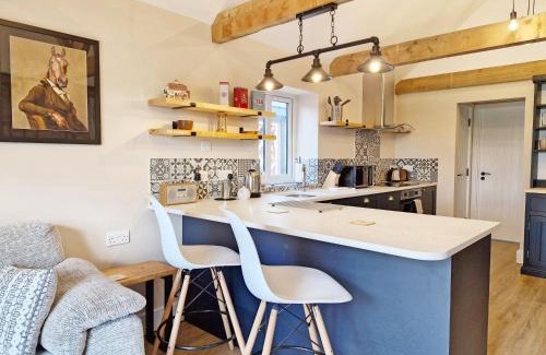Shirrell Heath House | Explore The Stables, Wickham: Your Ideal Getaway