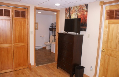 Kutztown Bed & Breakfast | Experience The Staff Quarters @ The Kennedy Manor Oasis