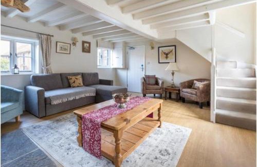 Hambleden House | Pet-Friendly Retreat at The Stag and Huntsman, 8.9/10 Rating