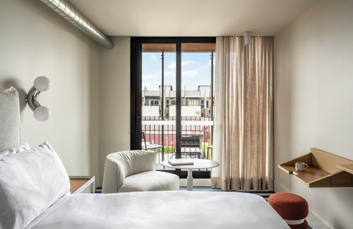 Fitzroy Hotel | Discover The StandardX, Melbourne: Eco-Friendly Comfort