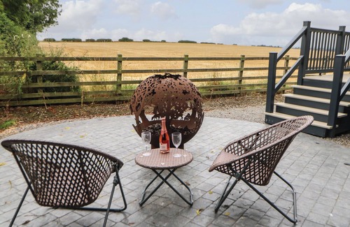 Richmond Cottage | Pet-Friendly Retreat at The Stang Hideaway with Garden