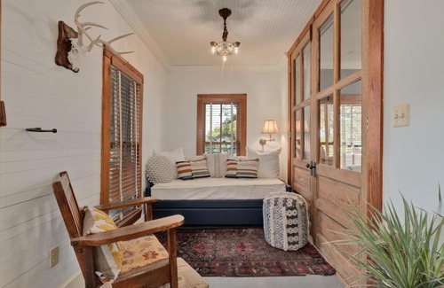 Bouldin House | Experience The Stanley Historic Home with Pool & BBQ