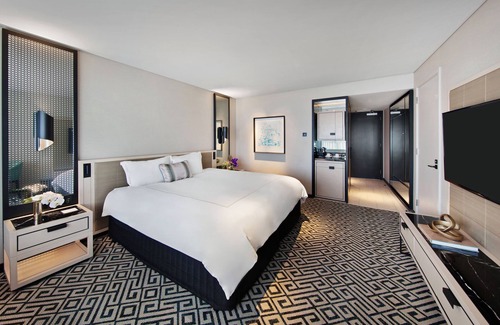 Pyrmont Hotel | Experience The Star Grand Hotel Sydney: Pool, Spa & More!
