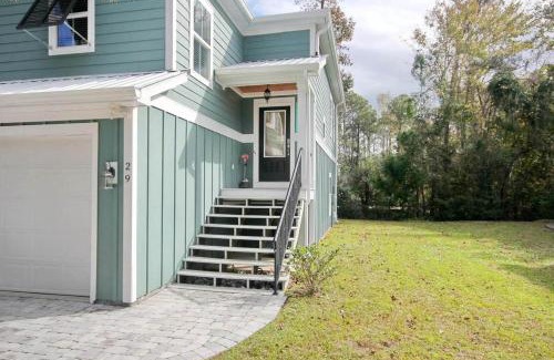 North Litchfield Beach House | Discover The Starfish: Close to Huntington Beach Park