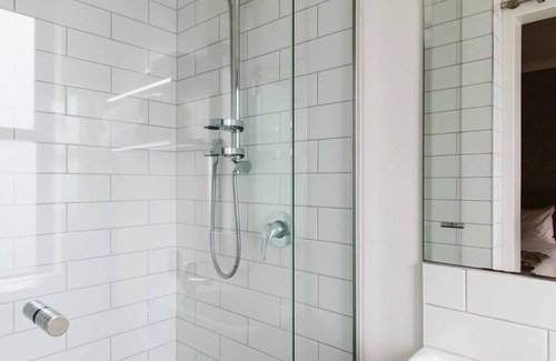 New Plymouth CBD Hotel | Experience The State Hotel: 4-Star Comfort & Family Friendly
