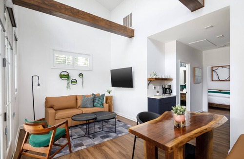 Greenville - Spartanburg Apartment | Unforgettable Stays at The Station by Compo Hotels