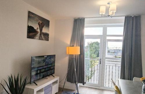 Rugby Apartment | The Station HomeStay