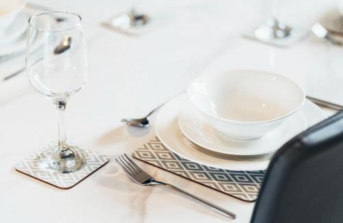 West Bridgford Apartment | Discover Family-Friendly Comfort at Devonshire Court Hotel