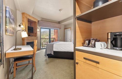 Steamboat Springs Resort | Experience The Steamboat Grand: 4-Star Comfort Awaits