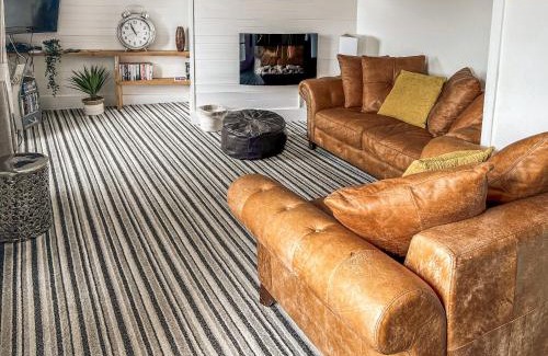 Pentewan House | Family-Friendly Retreat at The Steps - Perfect for Kids!