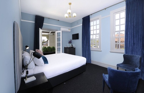 Guildford Hotel | Discover The Stirling Arms Hotel: Family-Friendly Escape