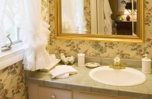 Glendale Bed & Breakfast | Cozy Stockbridge Country Inn Near Rockwell Museum & Chesterwood