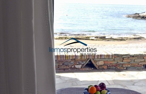 Kea House | Experience Stone Beach House: Oceanfront Bliss in Kampi