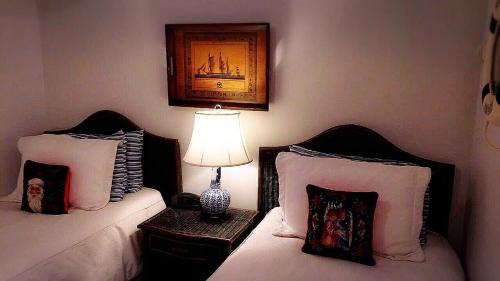 Richmond Bed & Breakfast | Experience The Stone Hedge Bed and Breakfast with Pool Access
