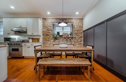 Stockton House | Top-Rated Stone House in Downtown Stockton with Kitchen