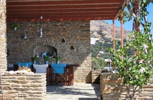 Kato Aprovatou Villa | Premier Stay at The Stone Lookout Villa - Rated 10/10