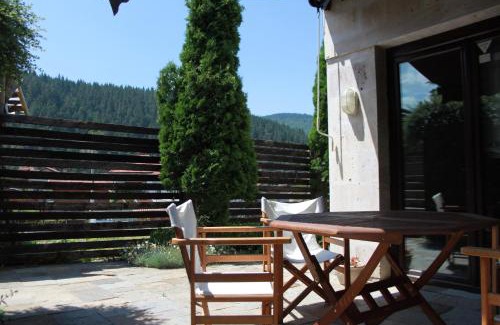 Samokov Villa | Experience Family-Friendly Comfort at The Stone Villa